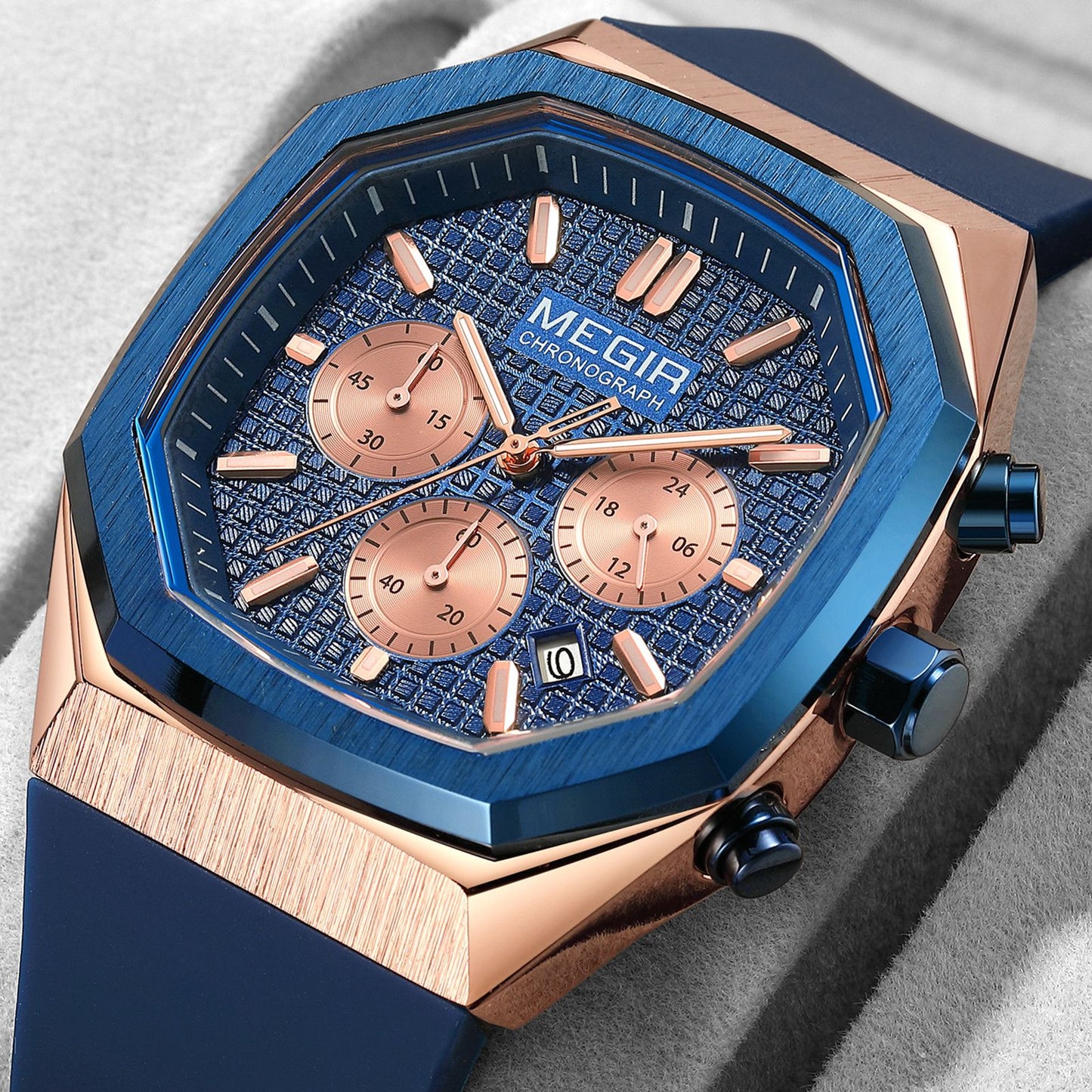 MEGIR Fashion Sport Military Watches for Men Luxury